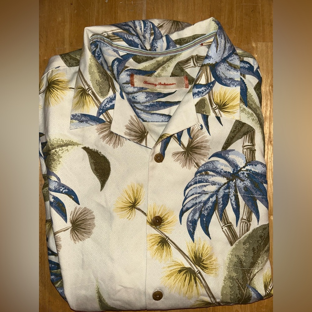 Tommy Bahama men’s large silk  shirt Hawaiian  floral bamboo cream palm beach
